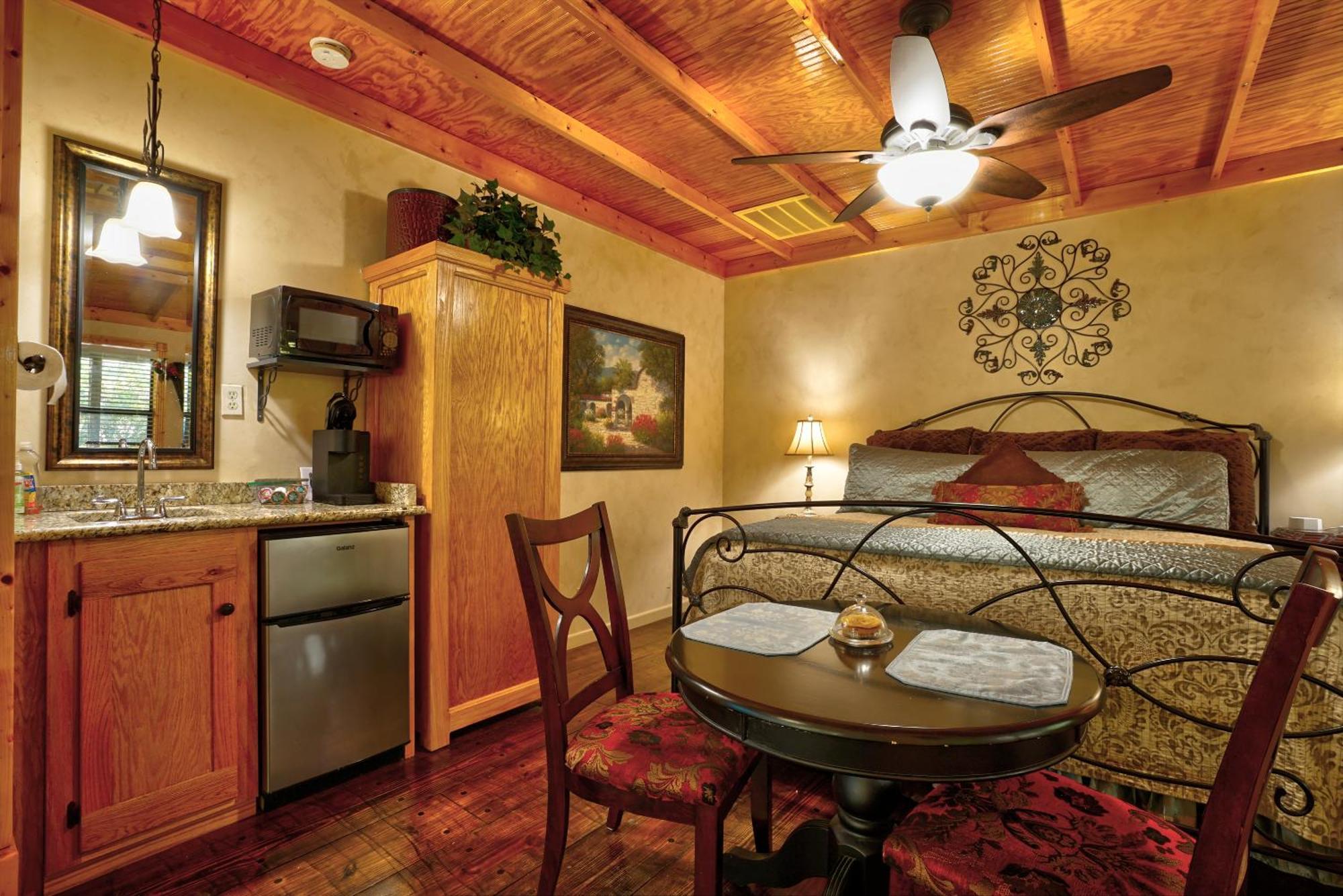 Bed And Breakfast On White Rock Creek Waco Esterno foto