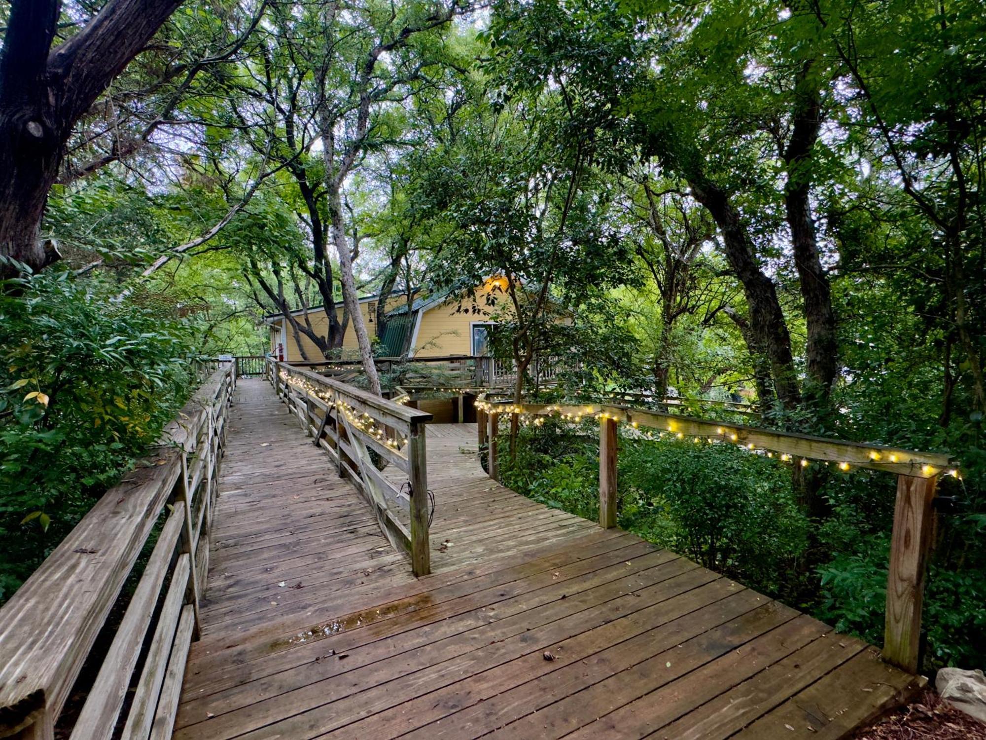 Bed And Breakfast On White Rock Creek Waco Esterno foto
