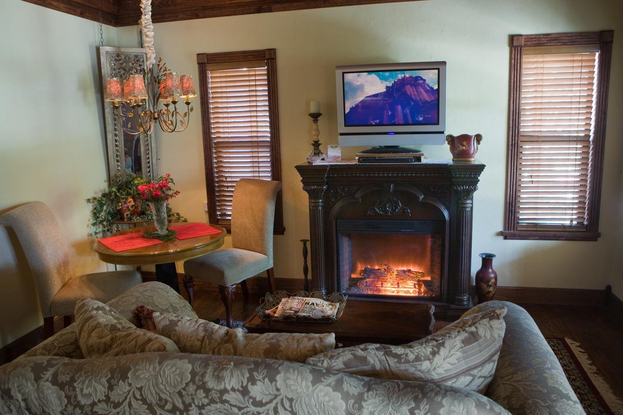 Bed And Breakfast On White Rock Creek Waco Esterno foto
