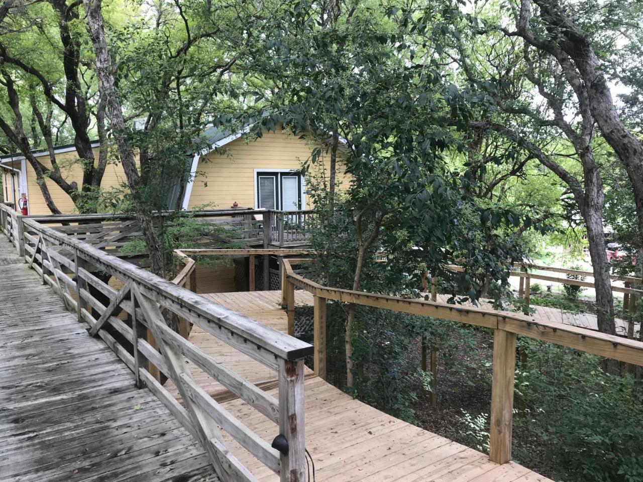 Bed And Breakfast On White Rock Creek Waco Esterno foto